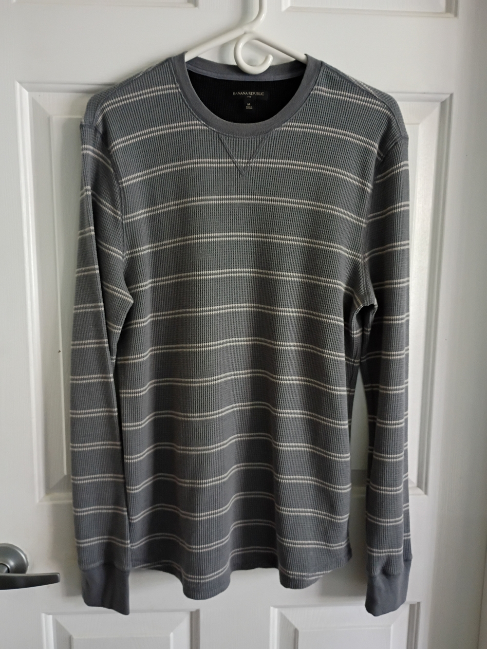 Banana Republic Men's Gray Striped Waffle Knit Sweater